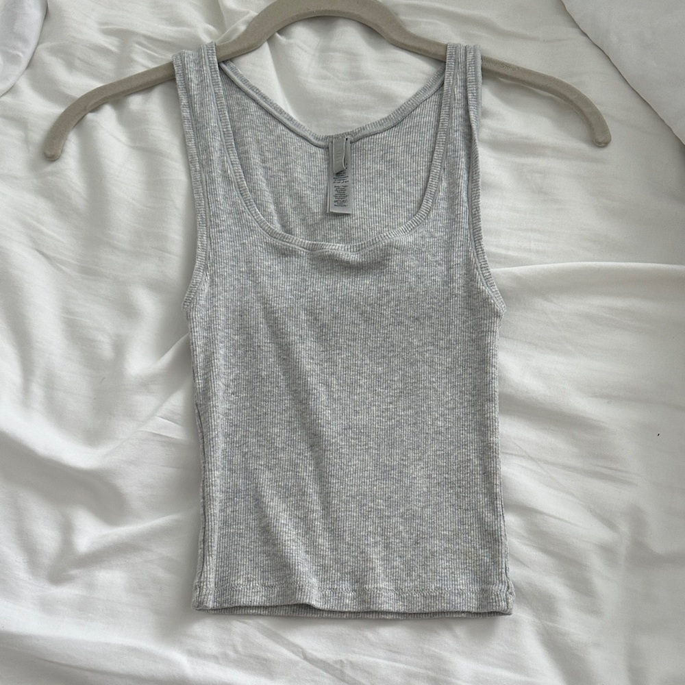 Skims tank top